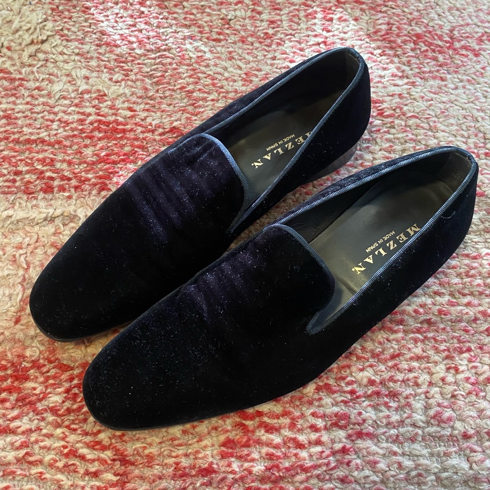 Mezlan Men's Dark Velvet Loafers